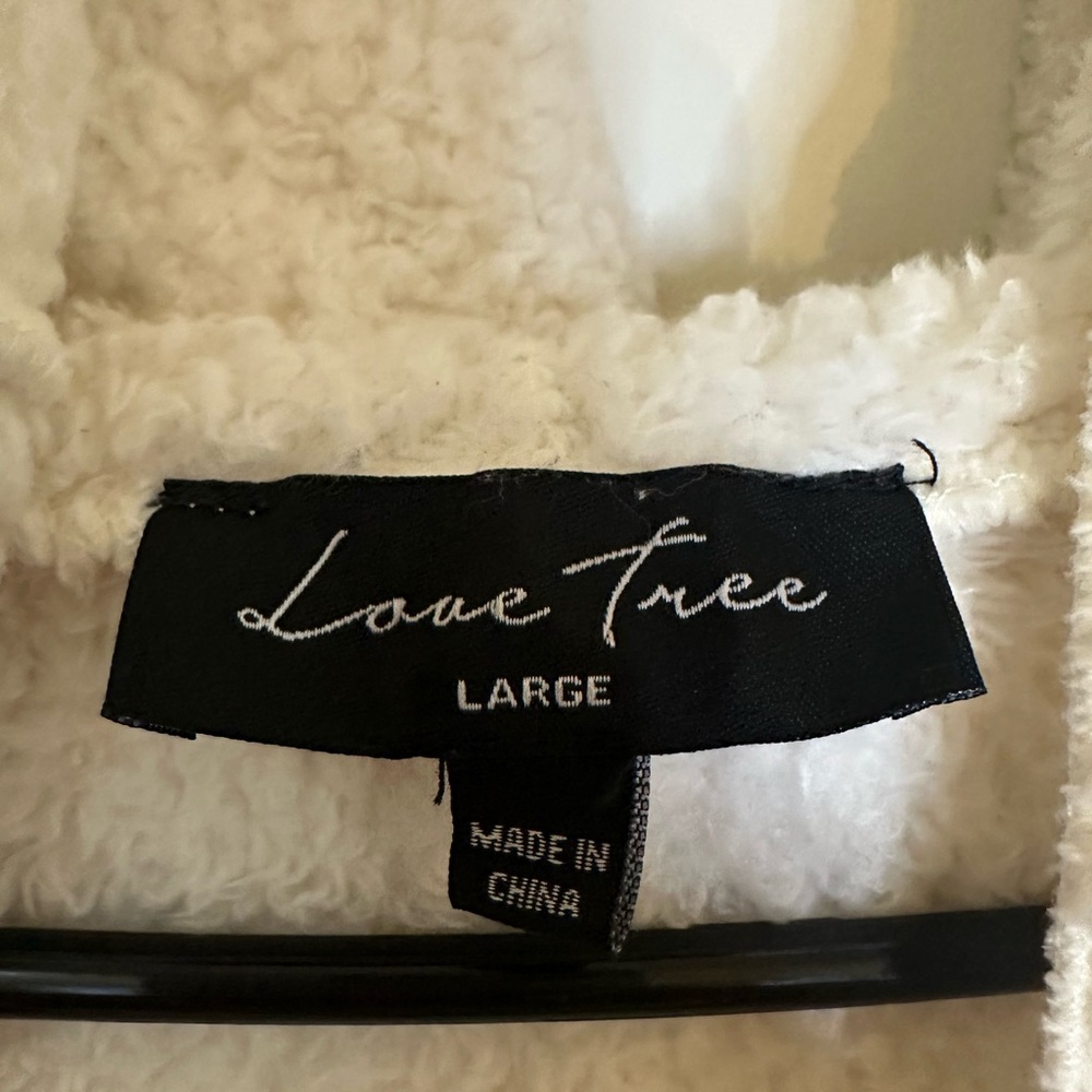 Love Tree Cream Fleece Vest - Picture 3 of 8